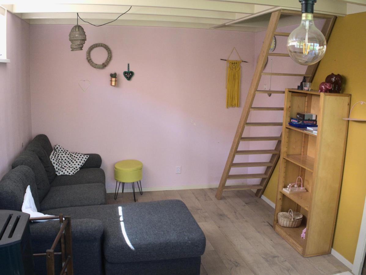 Small, Cute And Cozy Little Holiday Home Hippolytushoef Eksteriør billede